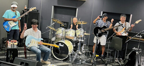 band01.jpg